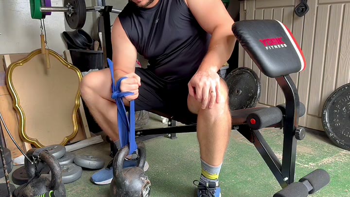 Larratt's Lift (Finger Curl)